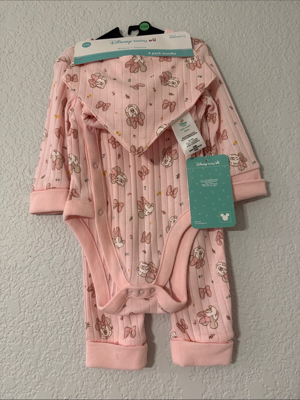 NWT-Disney Pink Minnie Mouse Ribbed Bodysuit & Footed Set w/ bib and beanie hat.